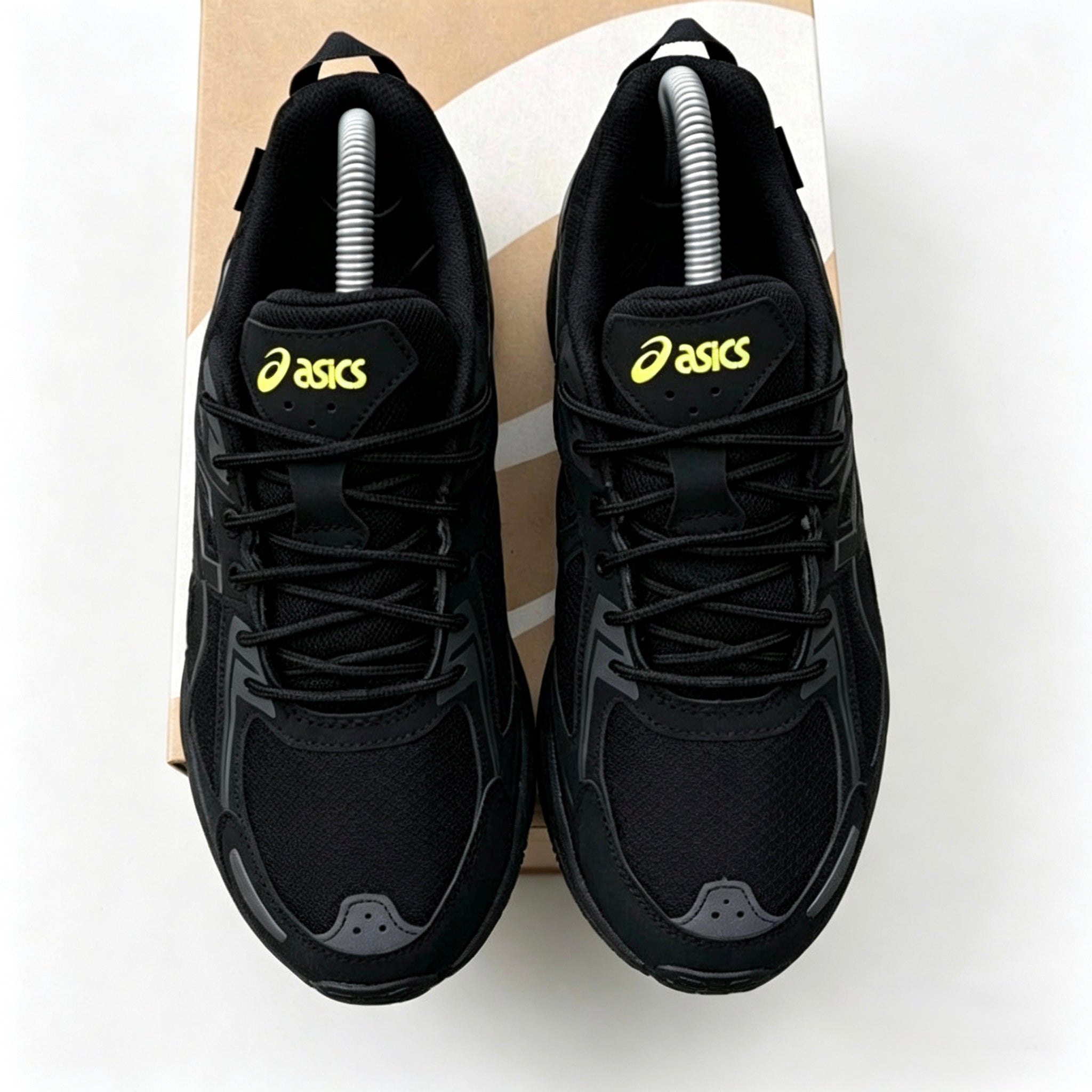 ASICS Gel-Venture 6
GORE-TEX