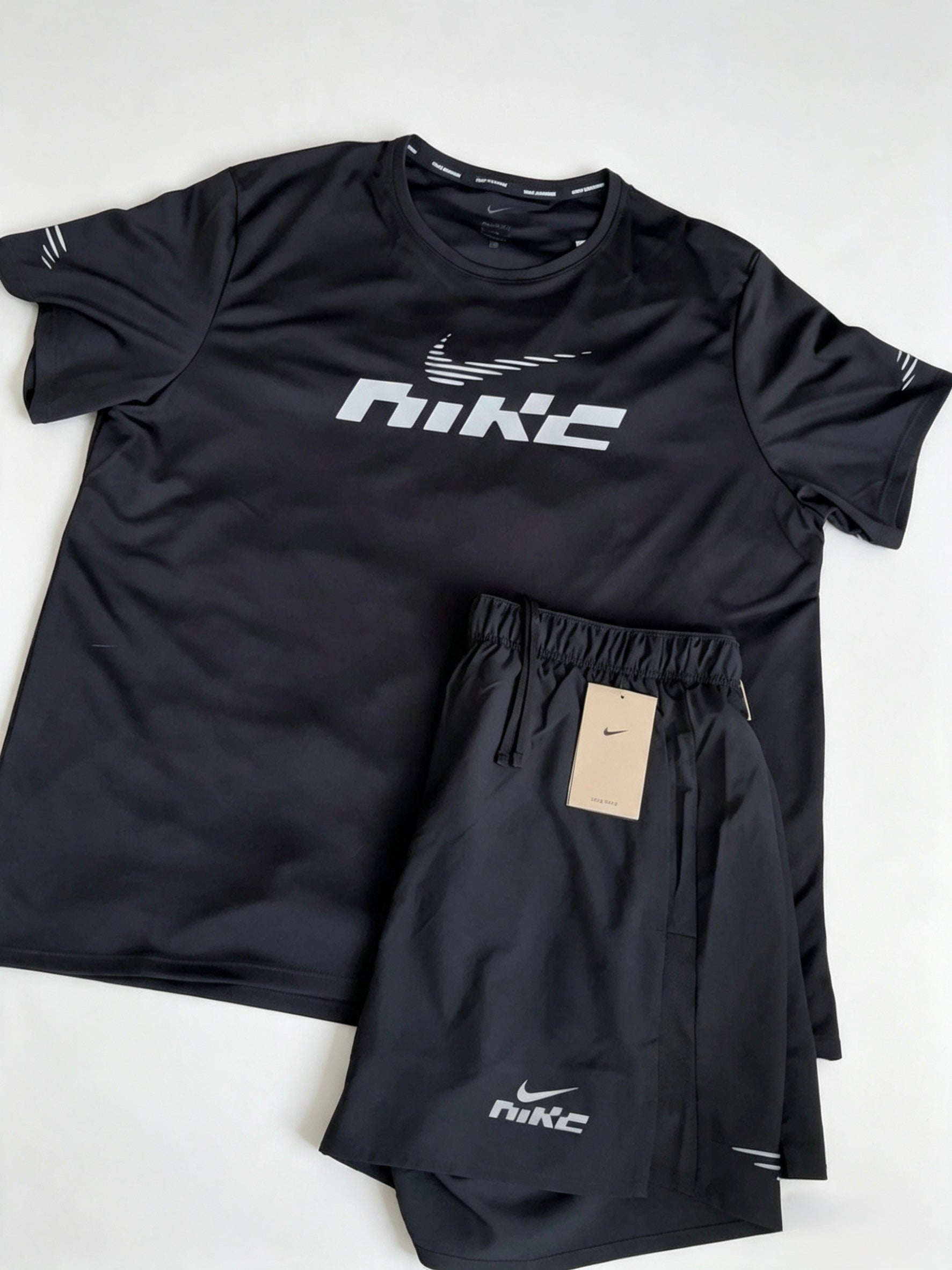 Nike Dri-Fit Graphic Set